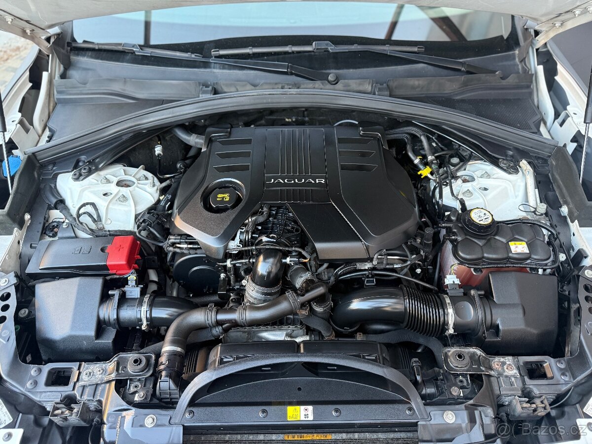 Jaguar F-pace 3.0d 221kw AWD NOVY MOTOR - 13