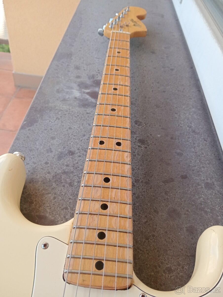 52 až 55 ročná vintage Maya Stratocaster (70. roky) - Japan - 13