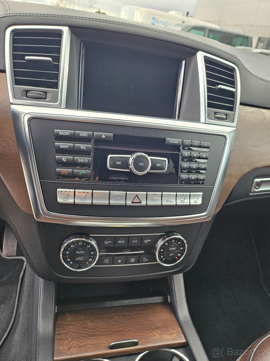 Mercedes Benz GL X166 r.v. 2013 3,2 190kw ČR - 13