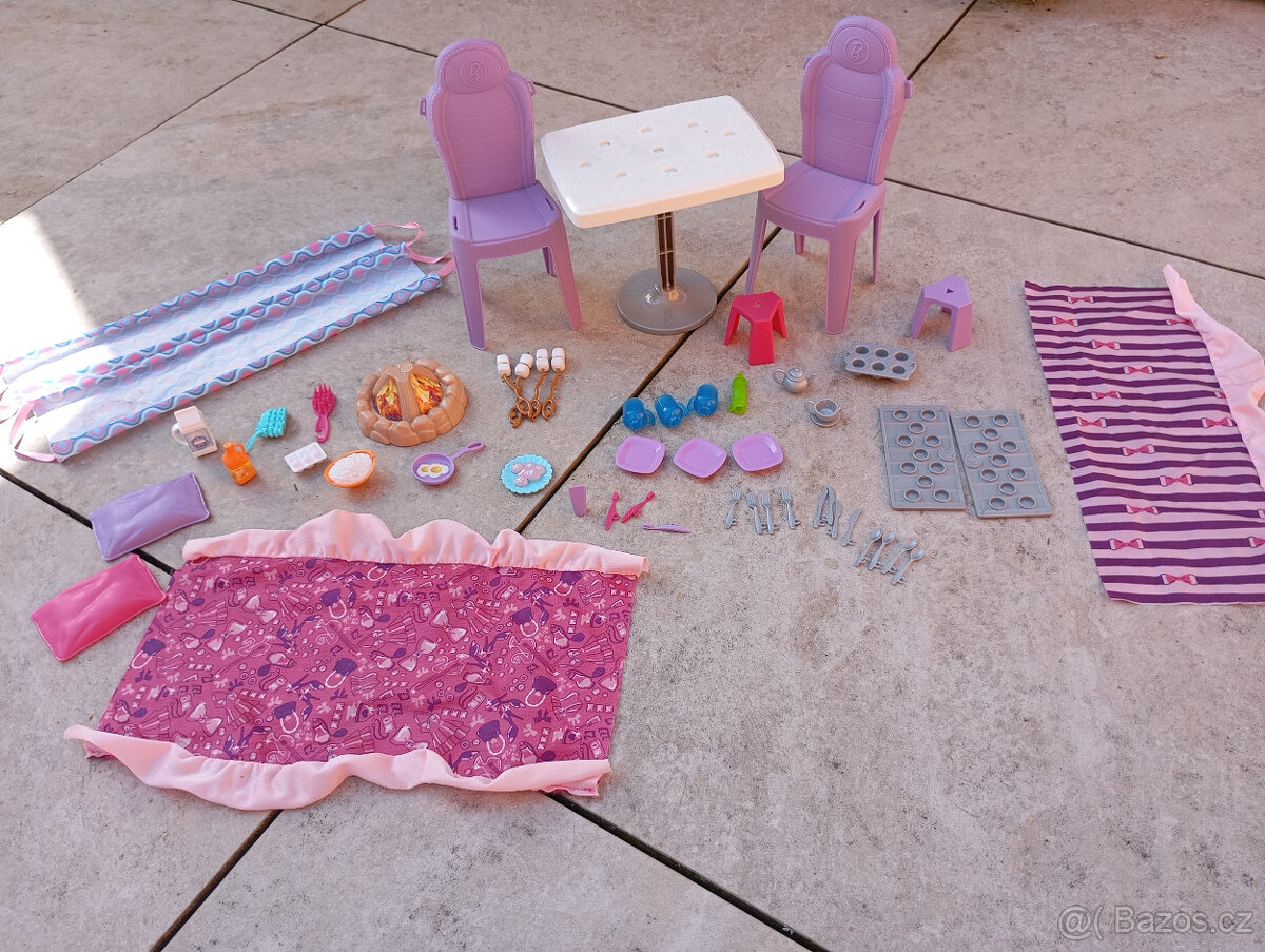 Obytný vůz pro panenku Barbie - 13