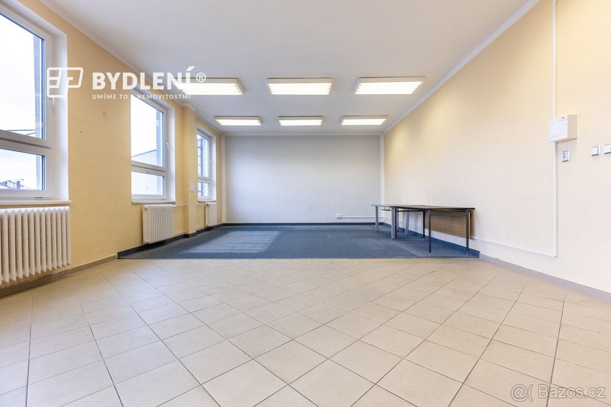 Pronájem komerčního prostoru 153 m, Teplice Modlanská ulice - 13