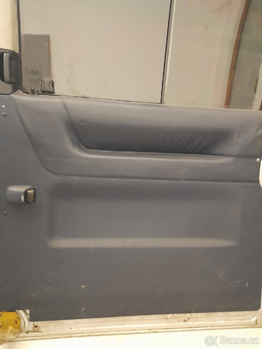 Interier VW Caravelle t4 - 13