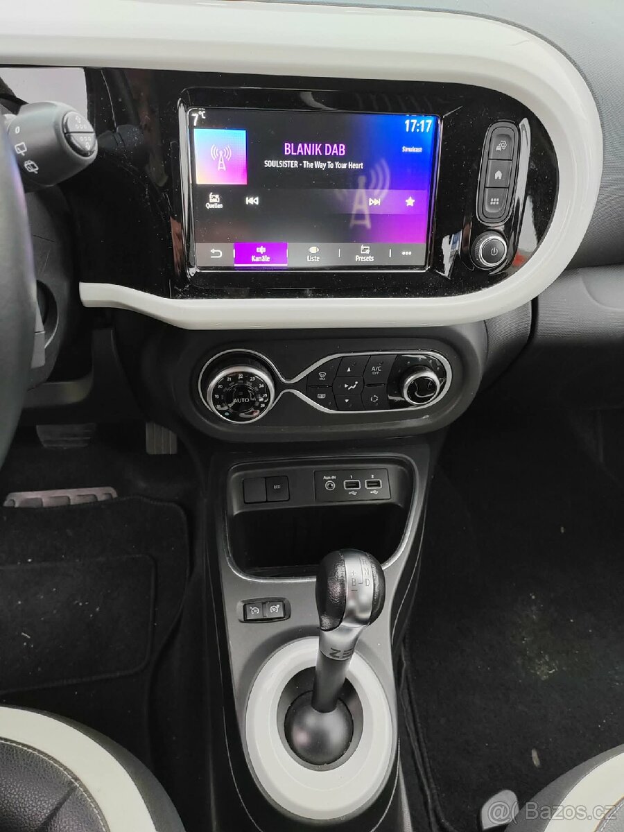 Renault Twingo E-Tech - 13