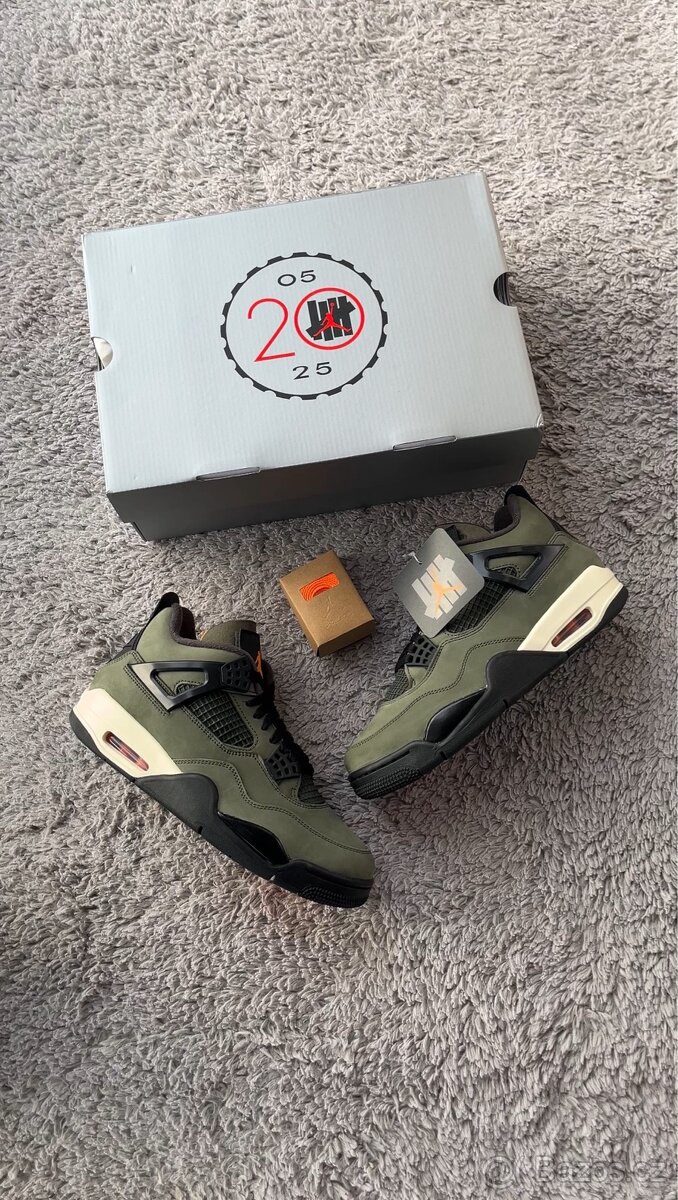 Jordan 4 Retro OG SP Undefeated (2025) - 13