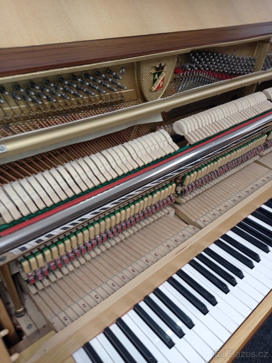 Piano, pianino, klavír Petrof - 13