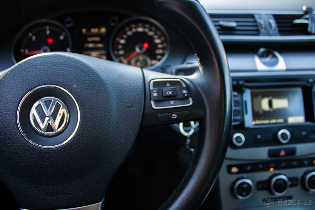 Volkswagen Passat 2012 - 13