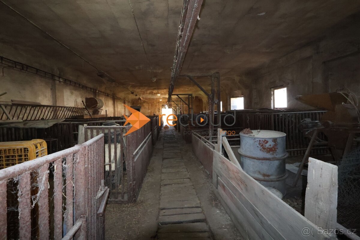 Poľnohospodársky objekt - 13