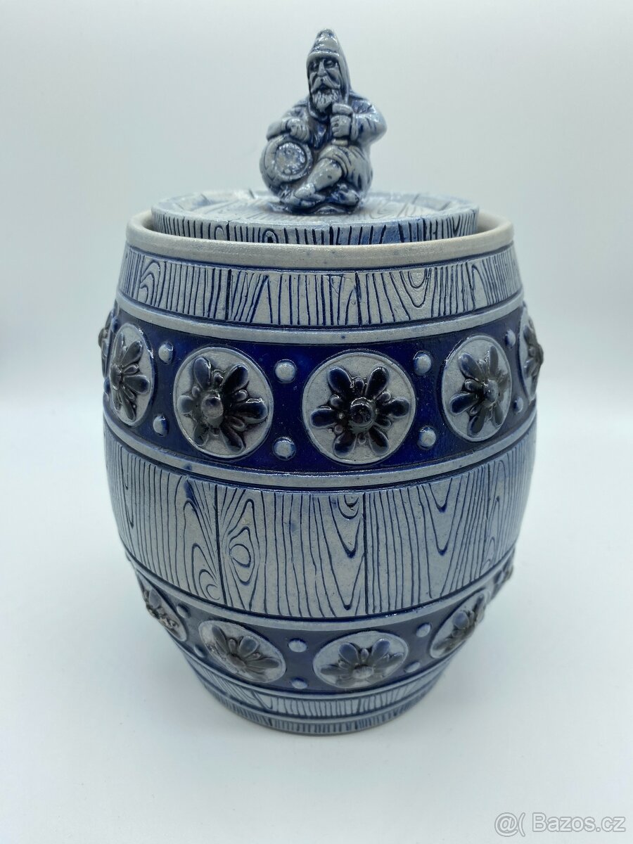 Sběratel nabízí staré keramické džbány - 13