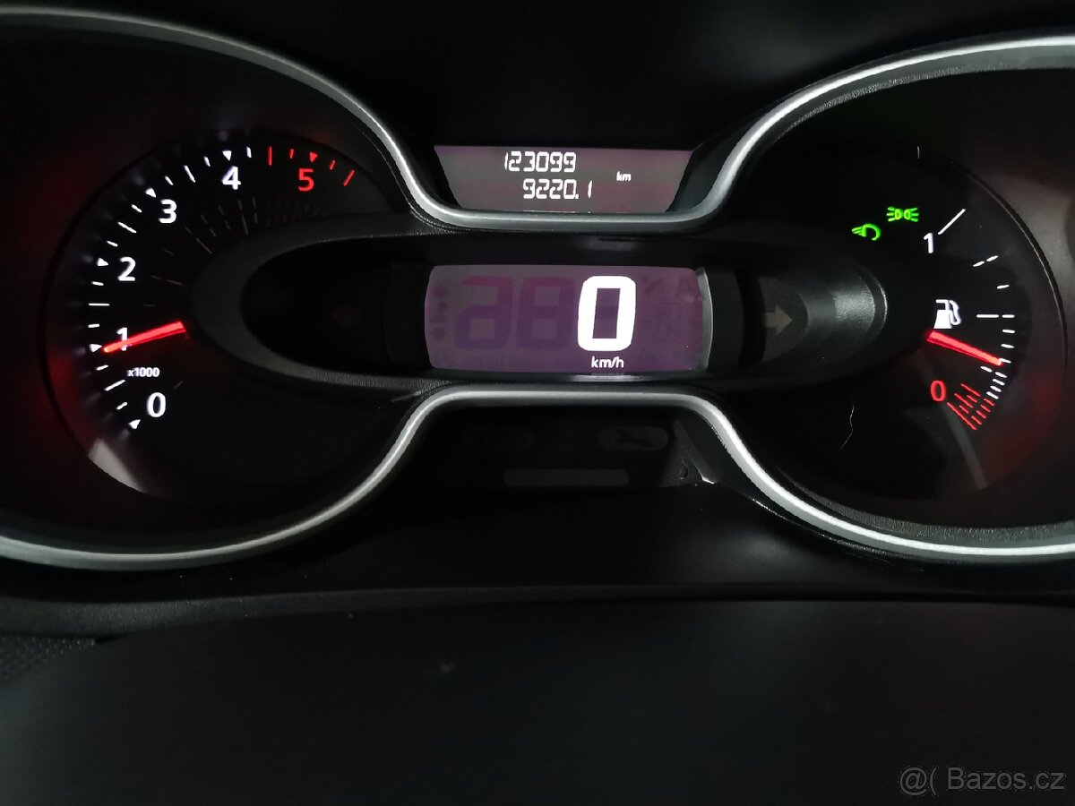 R. Trafic 2.0 Dci, 107KW, 8míst, LED, BT, Kamera, ZÁRUKA - 13