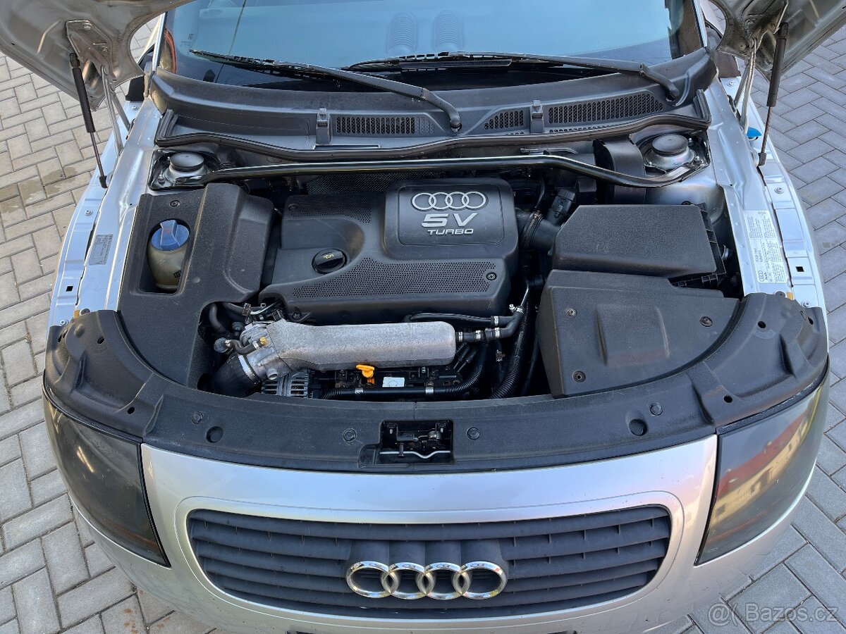 Audi TT coupe 8N - 13