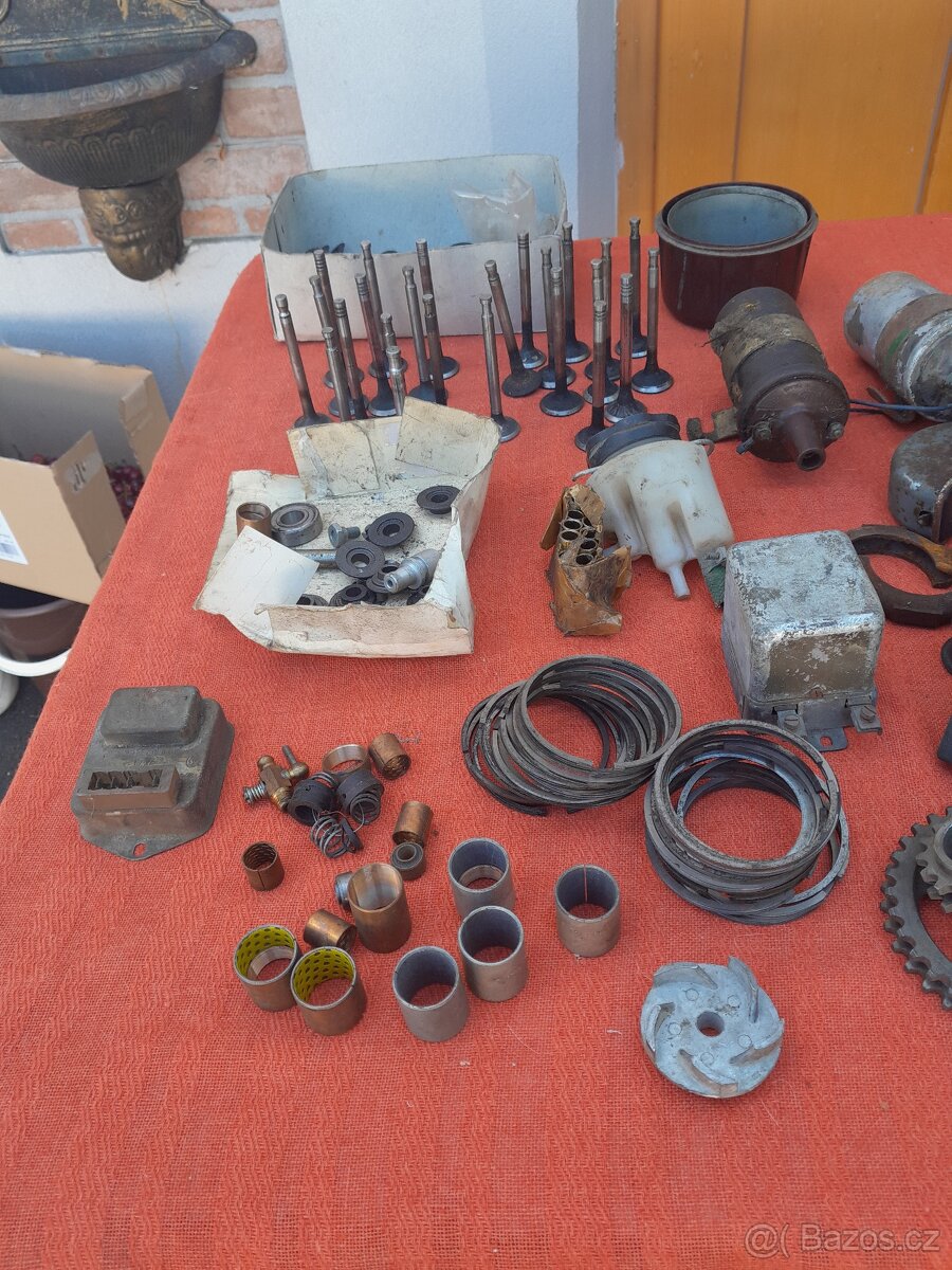 Směs náhradních dílů na Starou Škoda Octavie - 13