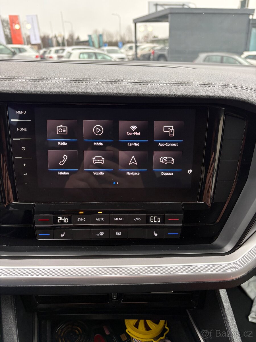 Volkswagen touareg,3.0 TDI,tažné,výhřevy,Navi - 13