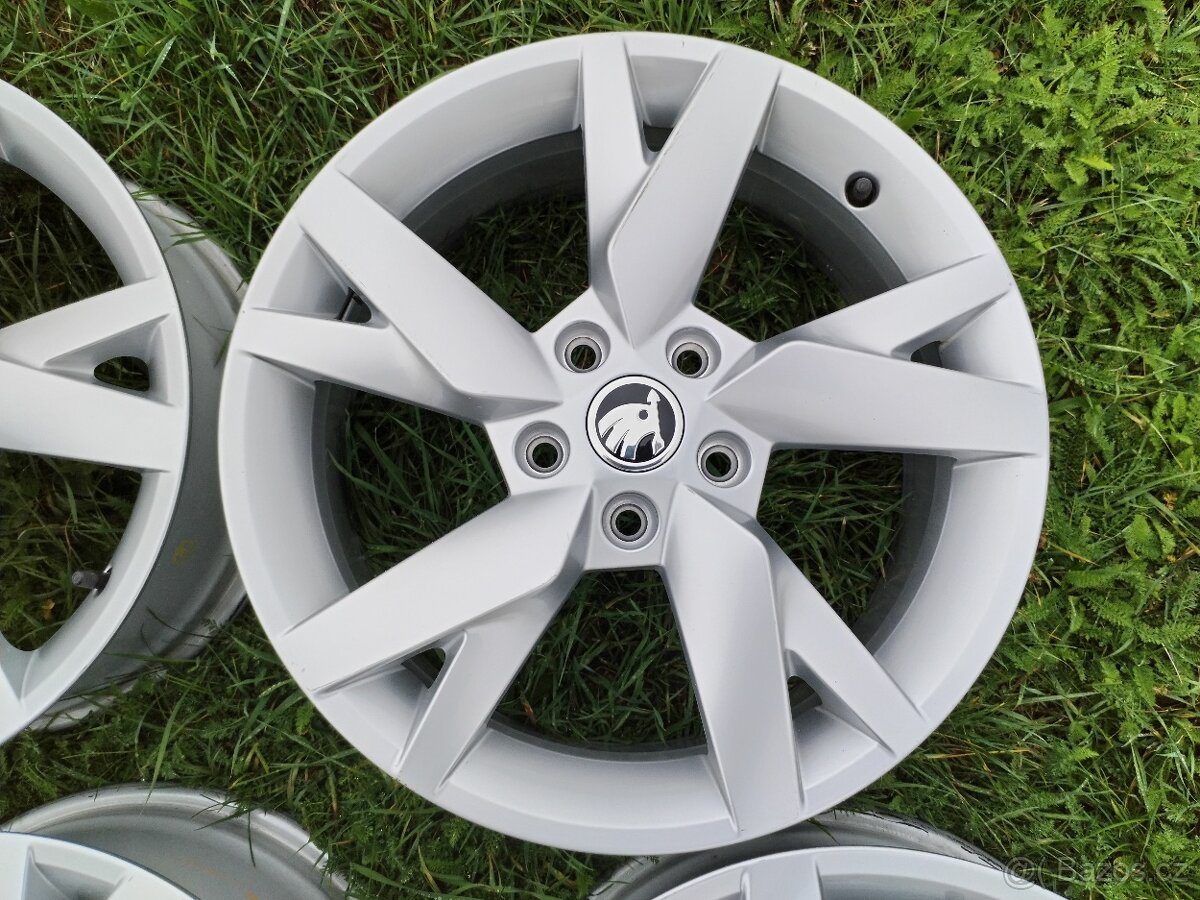 ALU kola 5×112,R17 LYRA - 13