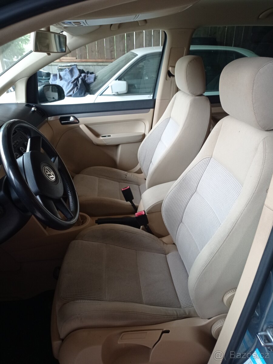 VW Touran 1,6 FSI ,85kw,r.2004 - 13