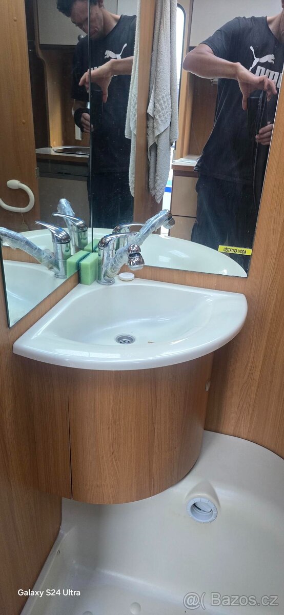 karavan burstner - 13