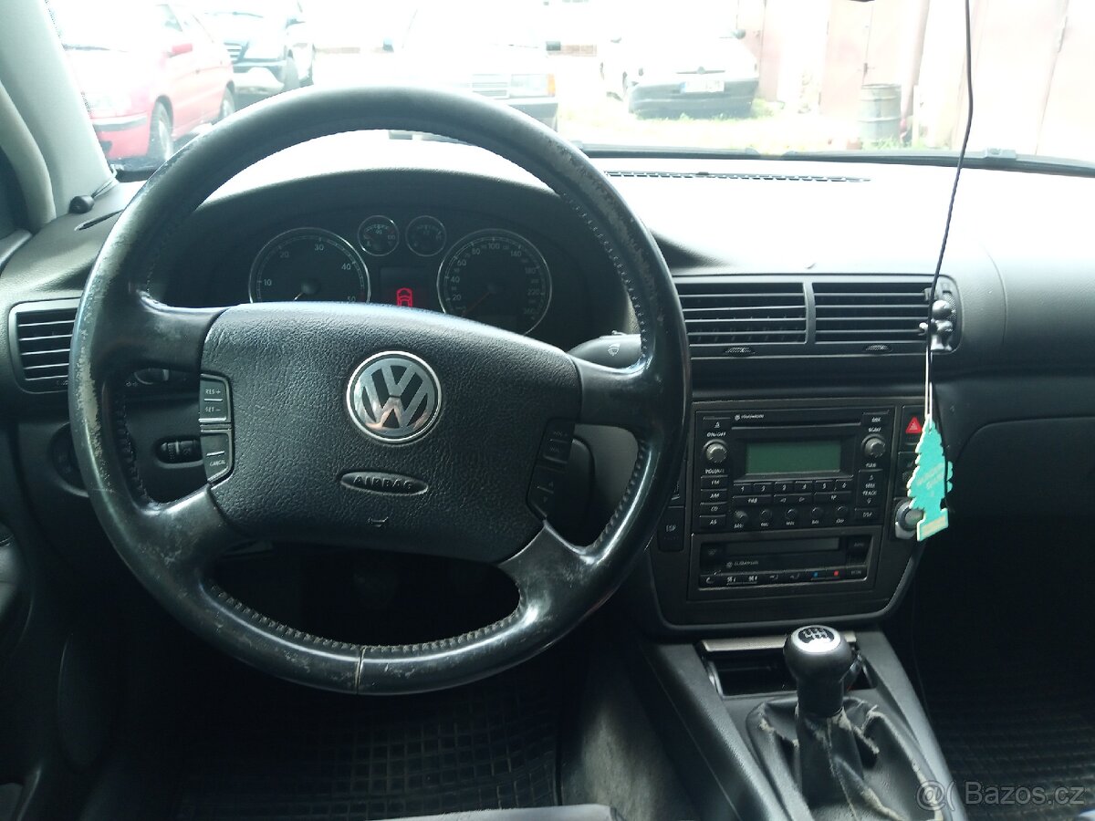 VW Passat 5.5 1.9tdi 96 kW 4×4 - 13