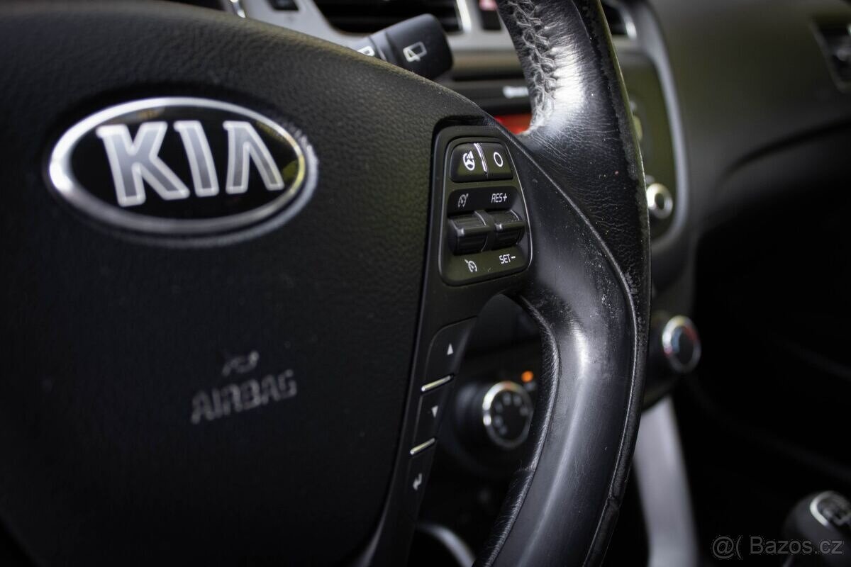 Kia Ceed SW 1.6 CRDi - 13