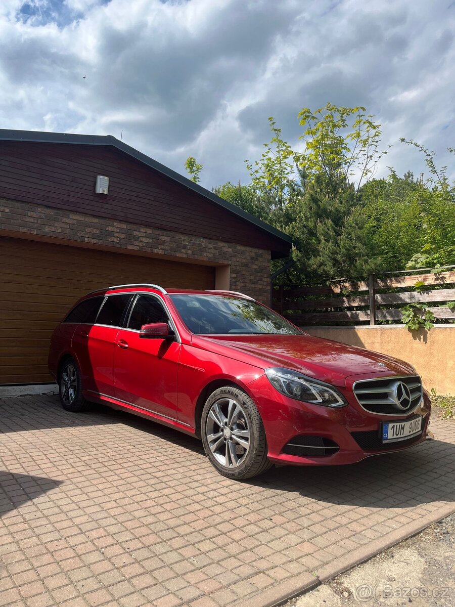 Mercedes - Benz E-250CDI 4MATIC - 13