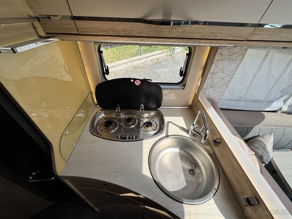 Eura Mobil PT 695 EB - 13