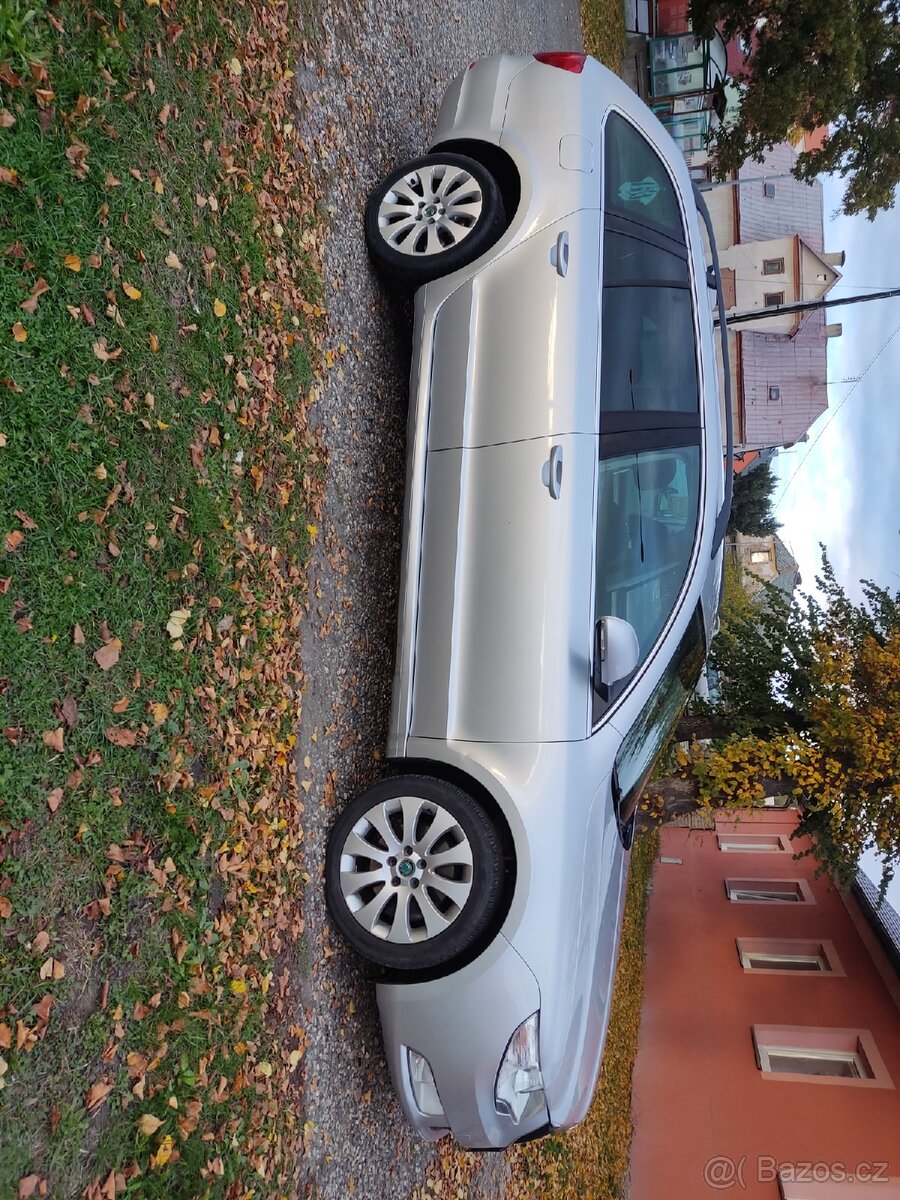 Prodám Škoda Superb combi 2.0 125kw DSG - 13