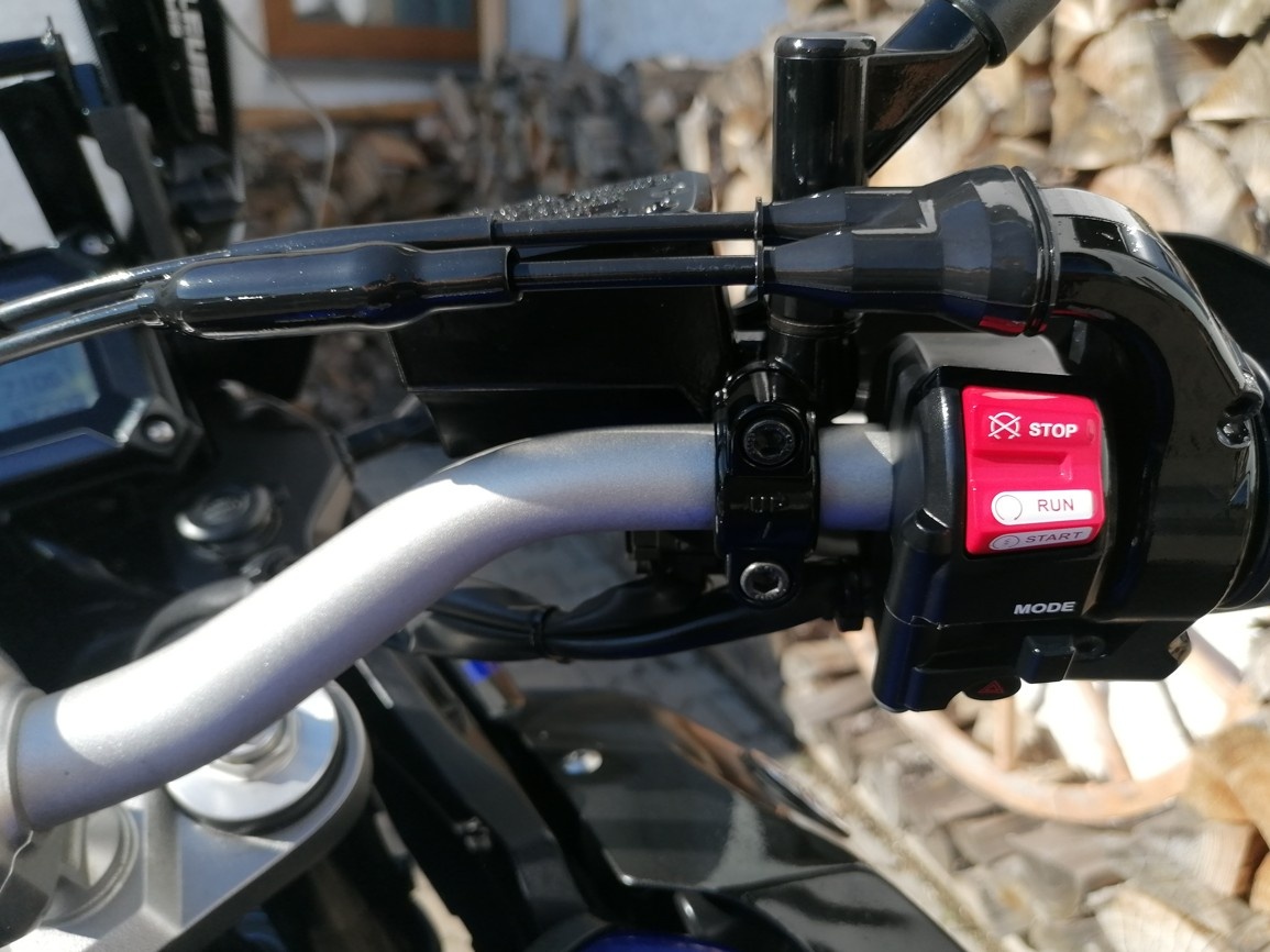 YAMAHA XT 1200 Z Super Ténéré r. 2018 - 13