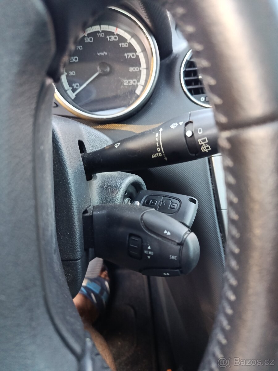 Peugeot 308,1.6 hdi - 13