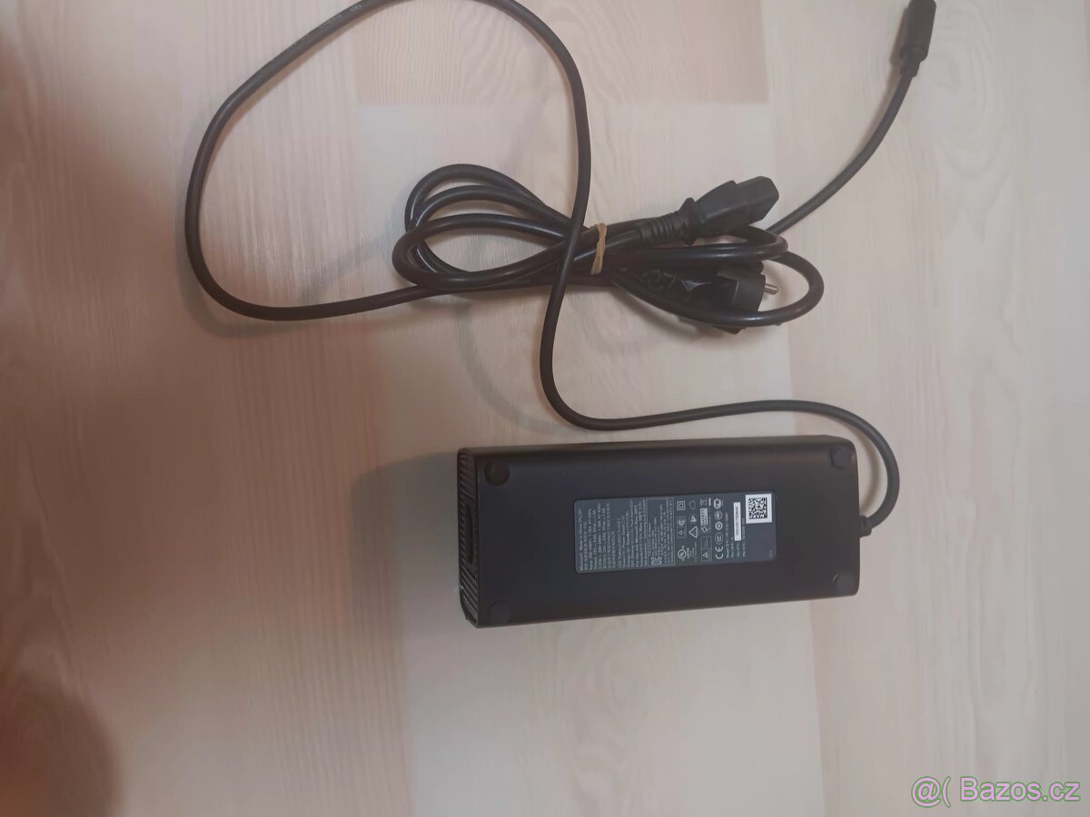 Xbox 360, 3 ovladače, 27 her, volant, Disney INFINITY 2.0 - 13