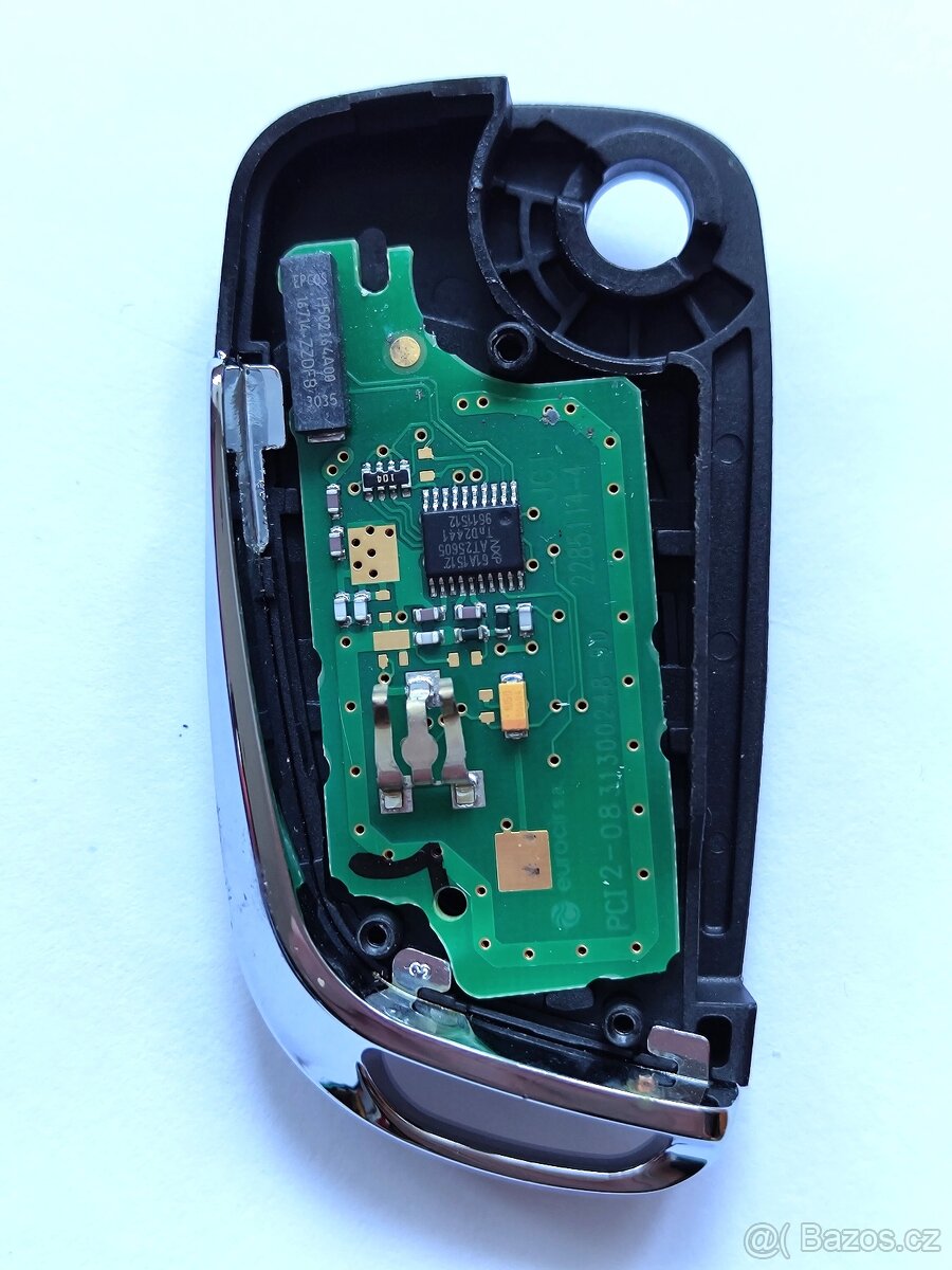 Klíč Citroen Peugeot 2 / 3 tlačítka. Starší provedení s log - 13