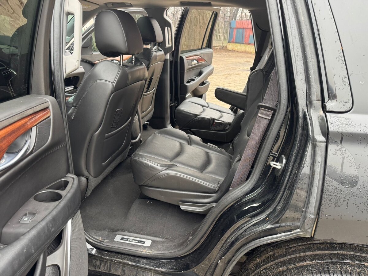 Cadillac Escalade - 13