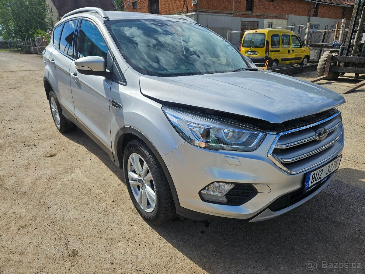 Ford Kuga 1.5 110kw Titanium 2017 ČR - 13