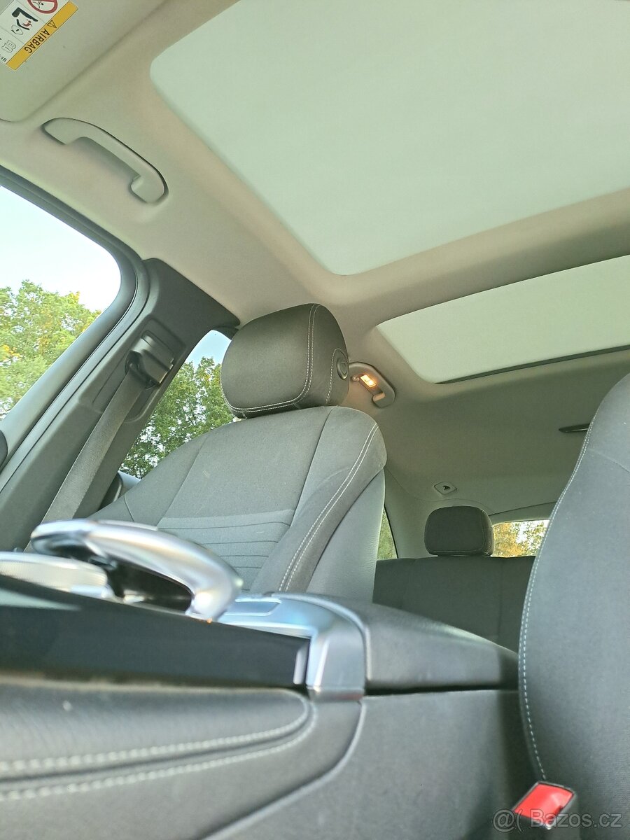 Mercedes Benz GLC 220D 4Matic, 9 st. automat, servisovaný - 13