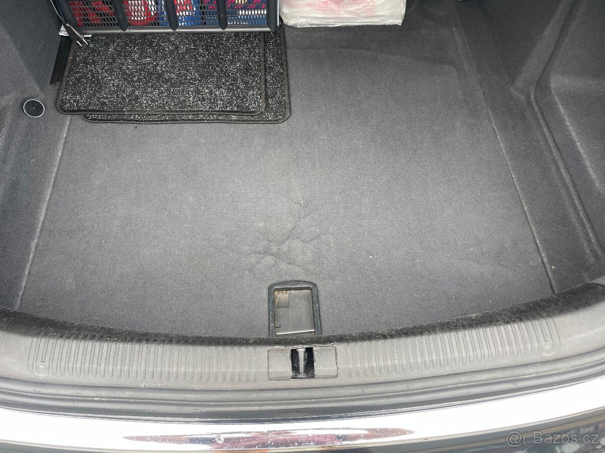 Audi A6 4F, sedan 2.0 TDI, manuál - 13