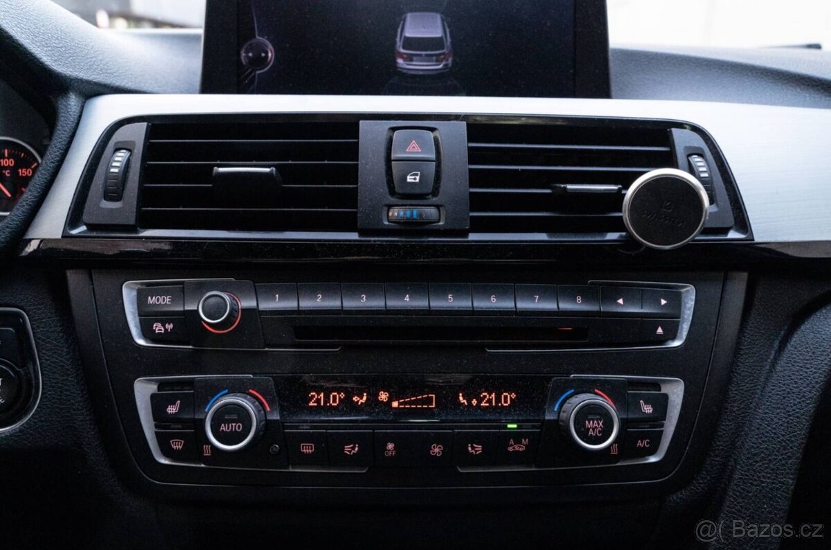 BMW Rad 3 Touring 330d - 13