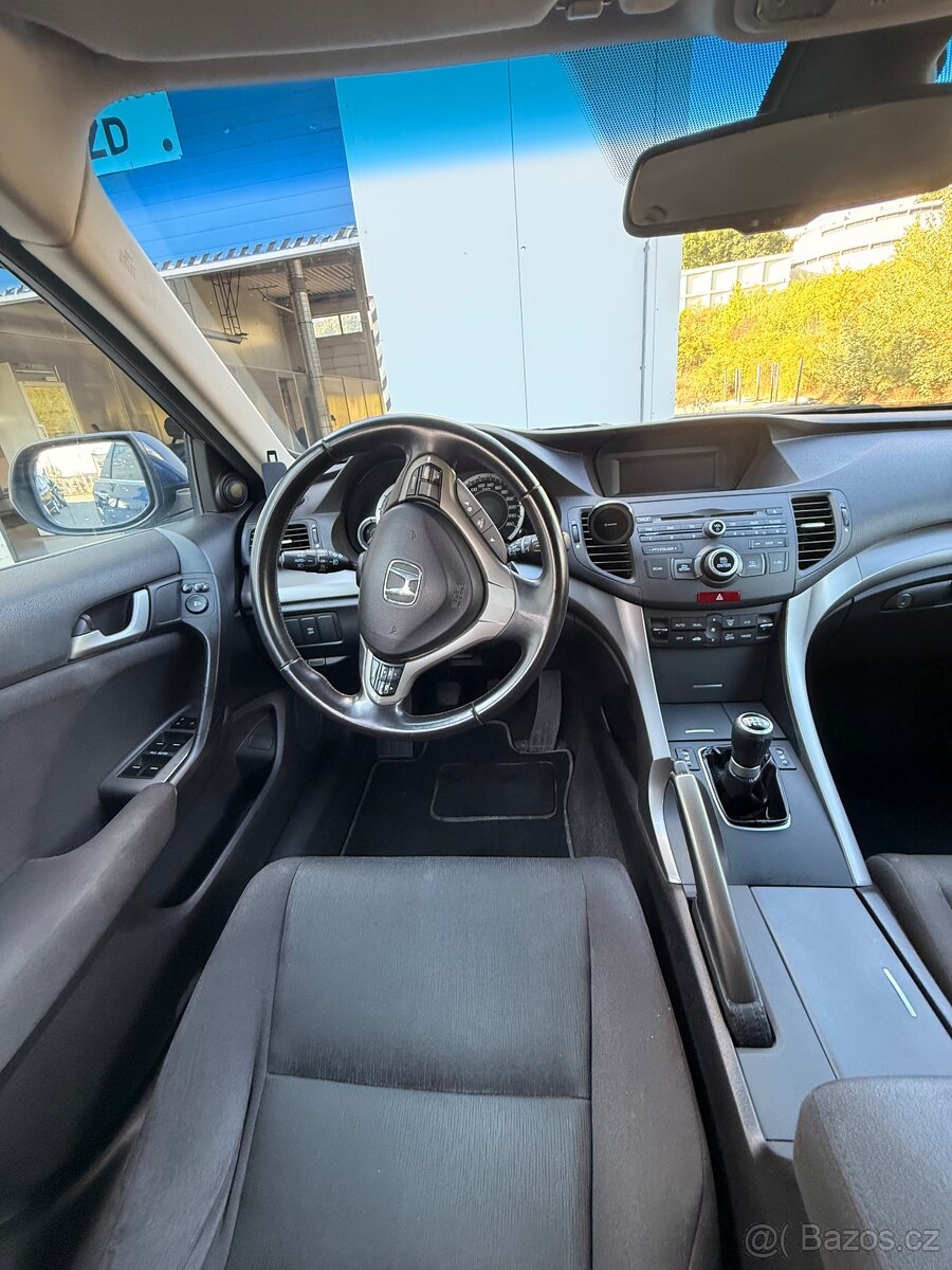 Honda Accord 2.0 i-VTEC 115 kW - 13