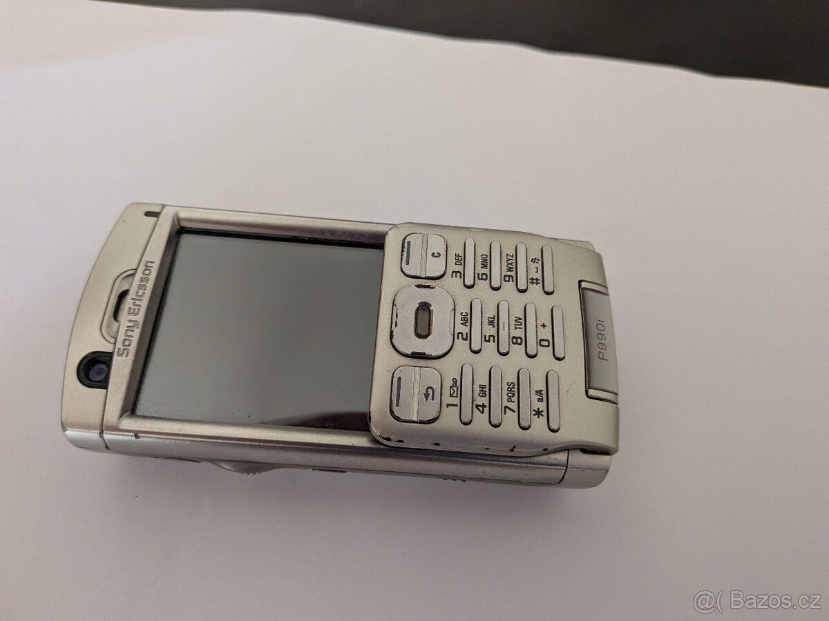 Sada mobilních telefonů. - 13