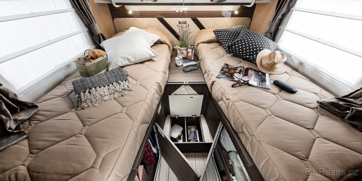 Půjčovna karavanů a obytných aut - 13