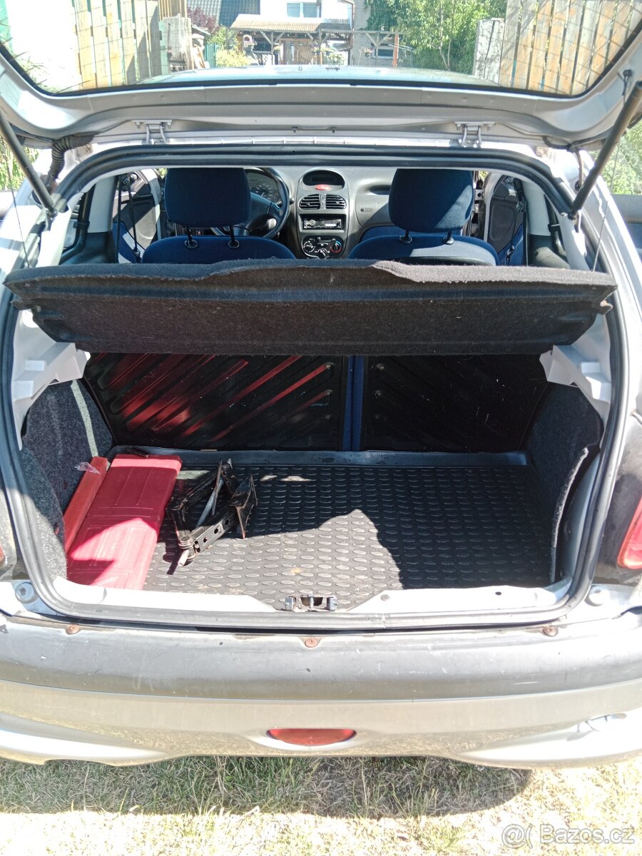 Peugeot 206 1.1 - 13