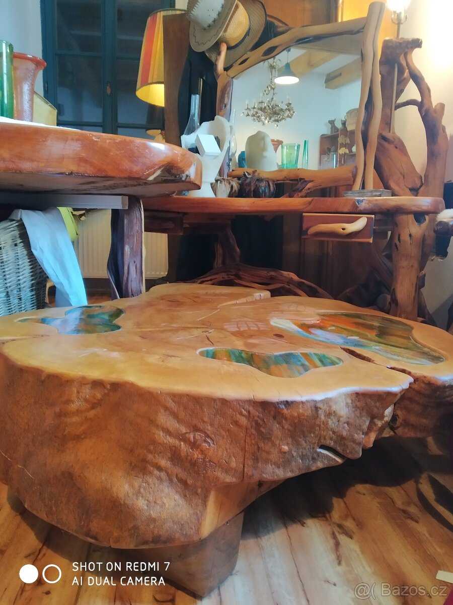 epoxidový nábytek s minerály, toaletní stolek, stojací lampa - 13