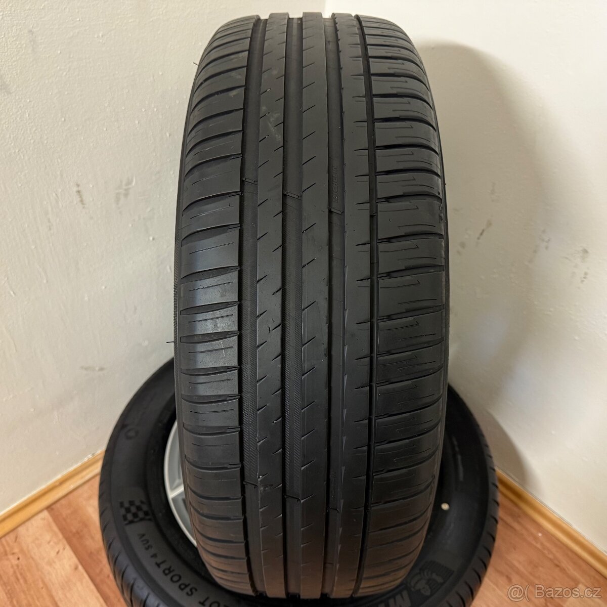 VOLVO XC60 II 5x108 R18 ET50,5+LETNÍ 235/60R18 6mm - 13