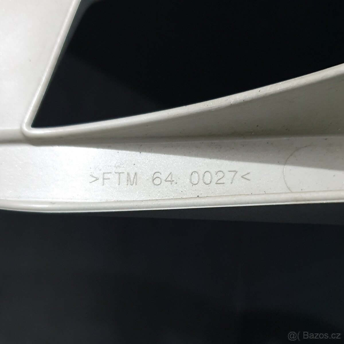 Poklice Peugeot 17" ORIGINÁLNÍ č. A15 - 13