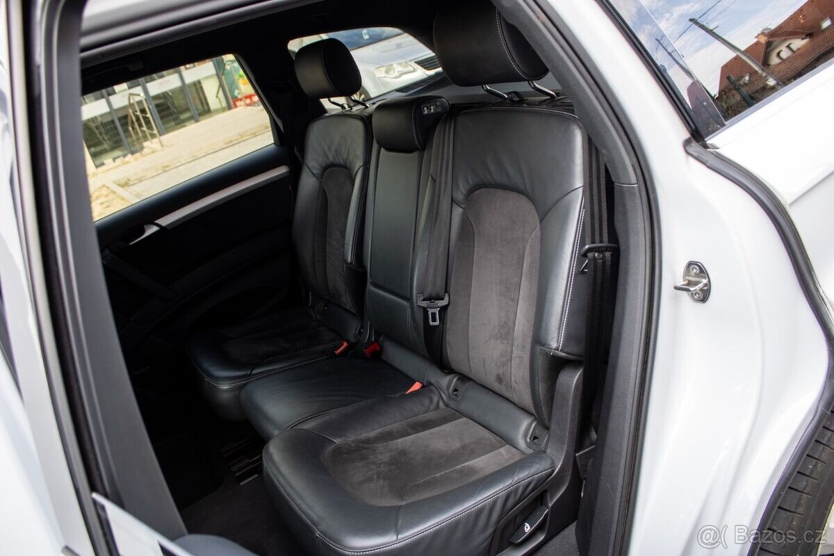 Audi Q7 3.0 TDI S-Line / 7 miest / 180kW / A8 / 2014 - 13