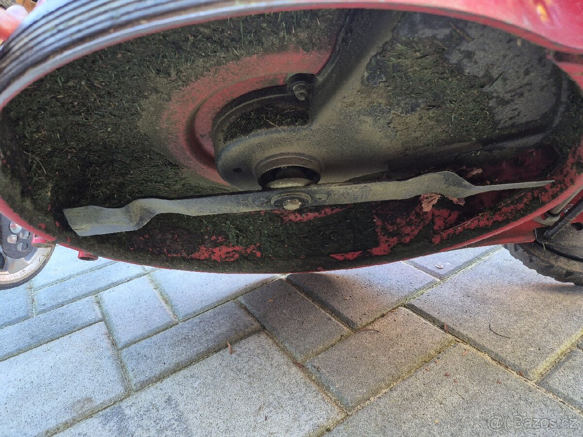 Sekačka s pojezdem - HECHT 5563 SXE 5 in 1
- 13