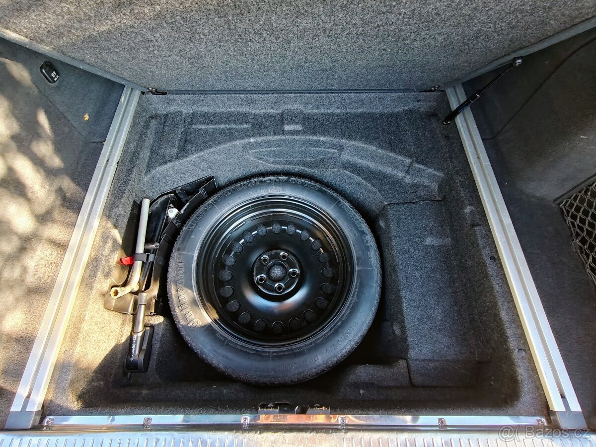 Mercedes Benz W211 E270 CDI - pěkná výbava - 13