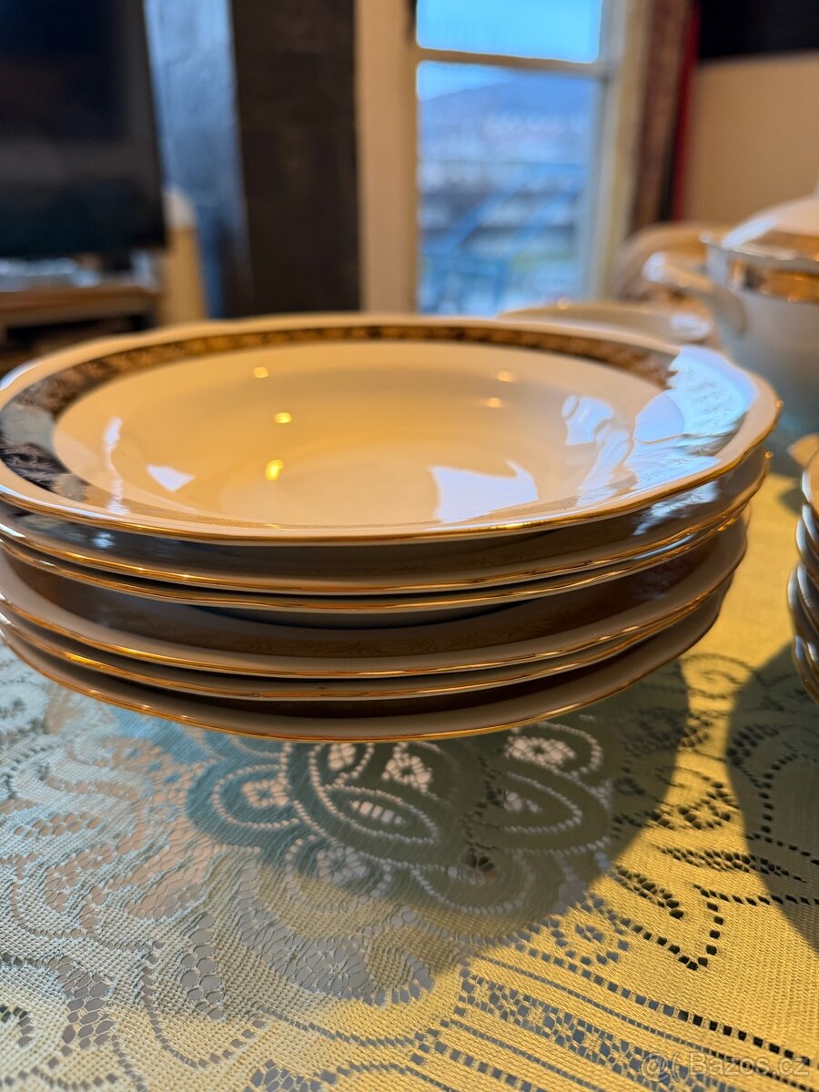 Jidelni sada pozlacena - 13