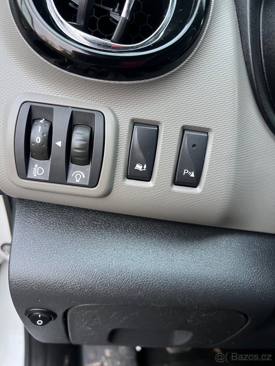 Renault Trafic 1.6 tdci klimatizace - 13