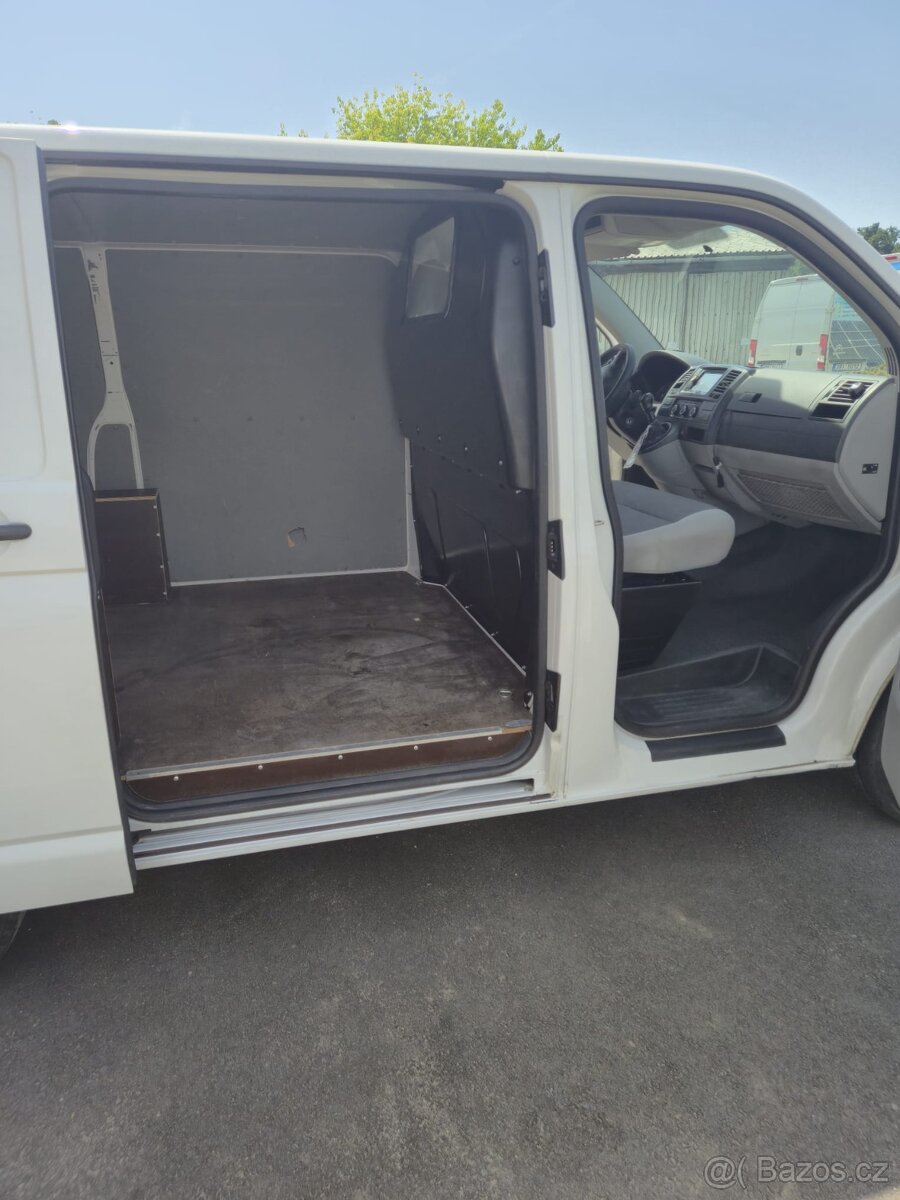 Volkswagen Transporter 7J0 - 13