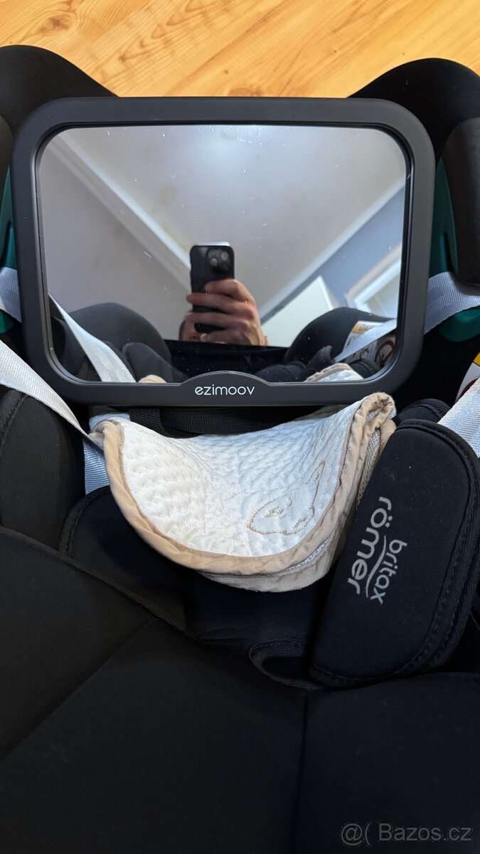 RÖMER Baby-Safe 3 + základna - 13