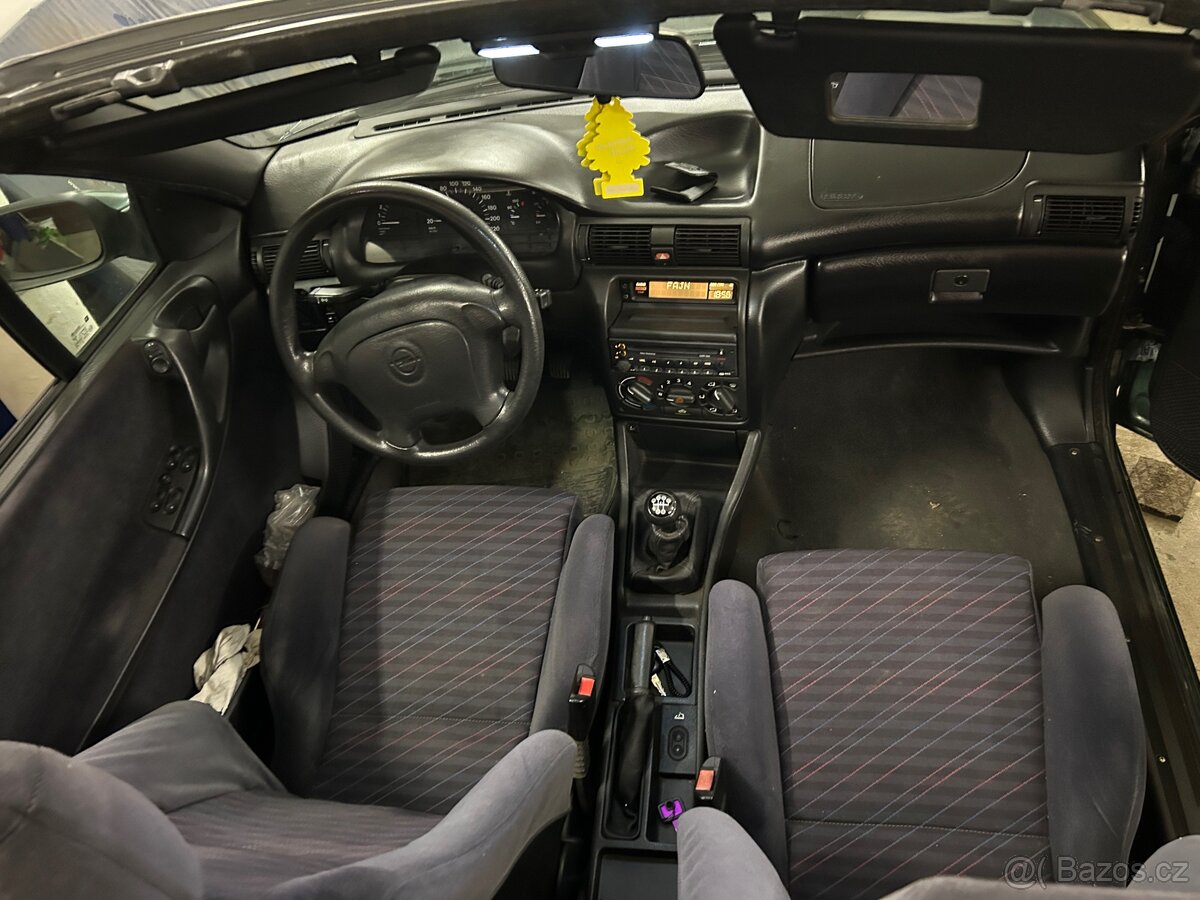 Opel Astra f Cabrio Bertone - 13