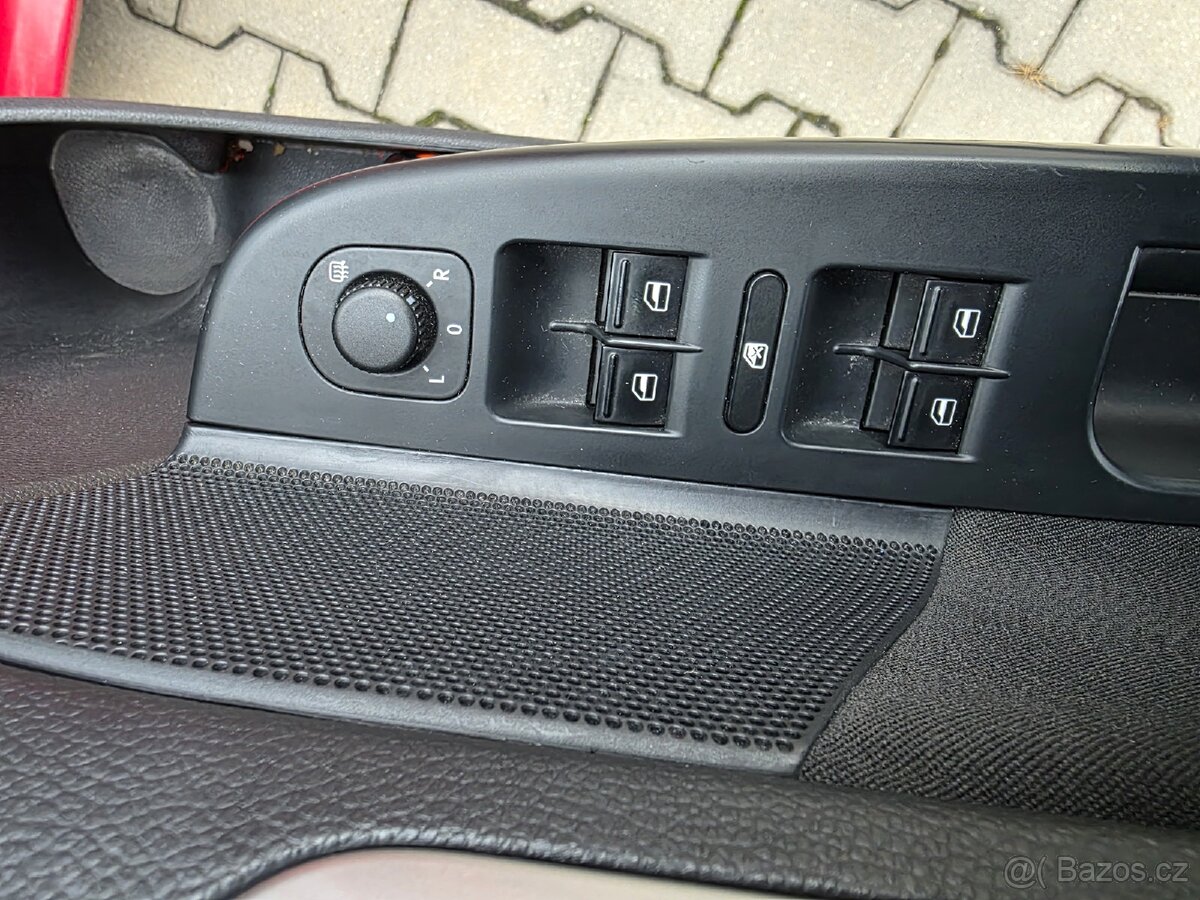 VW Golf 6 1.6 TDI 77kW - 13