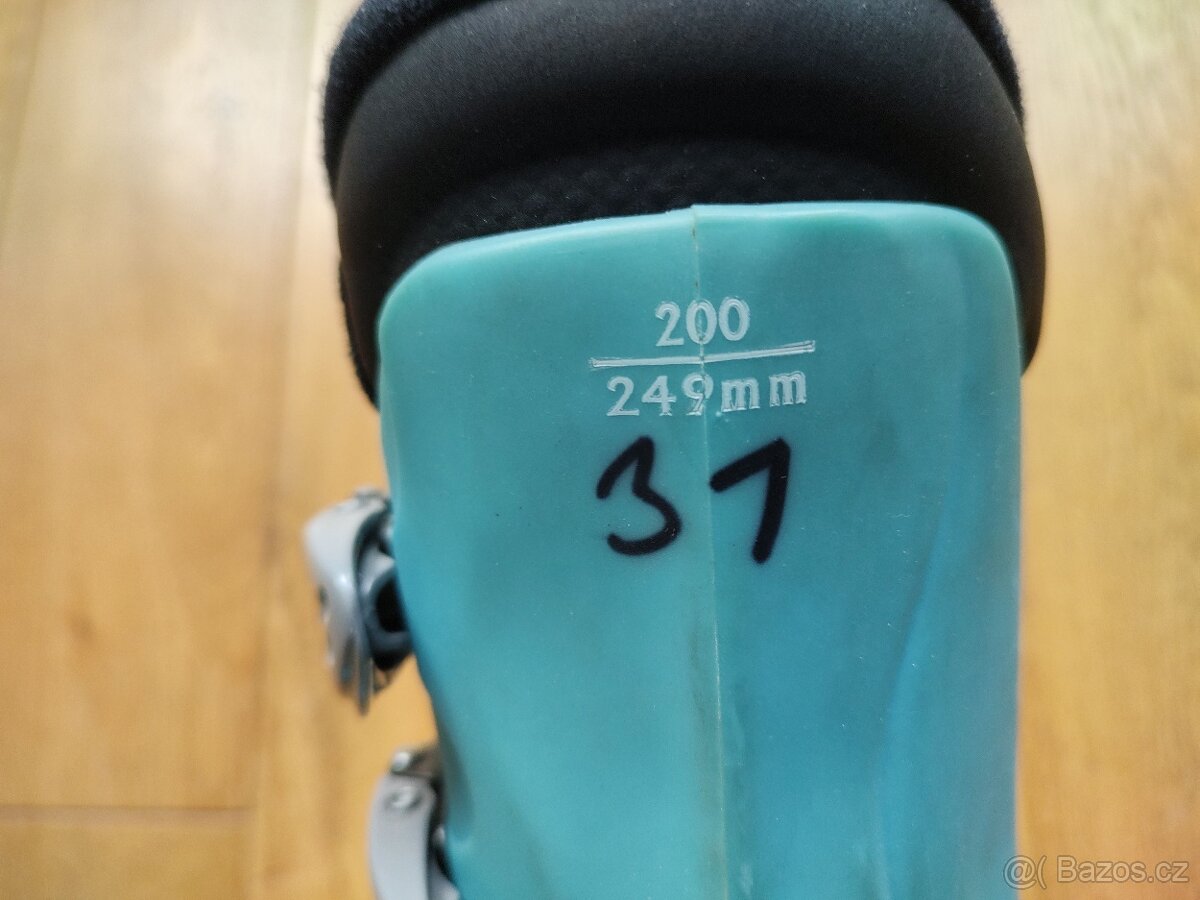 Dětské lyže a lyžařské boty - 13